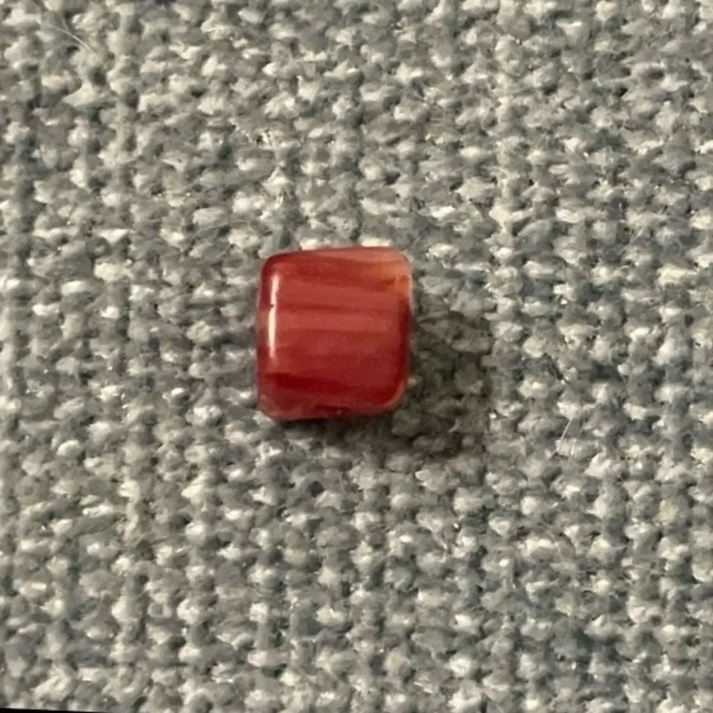 Bead